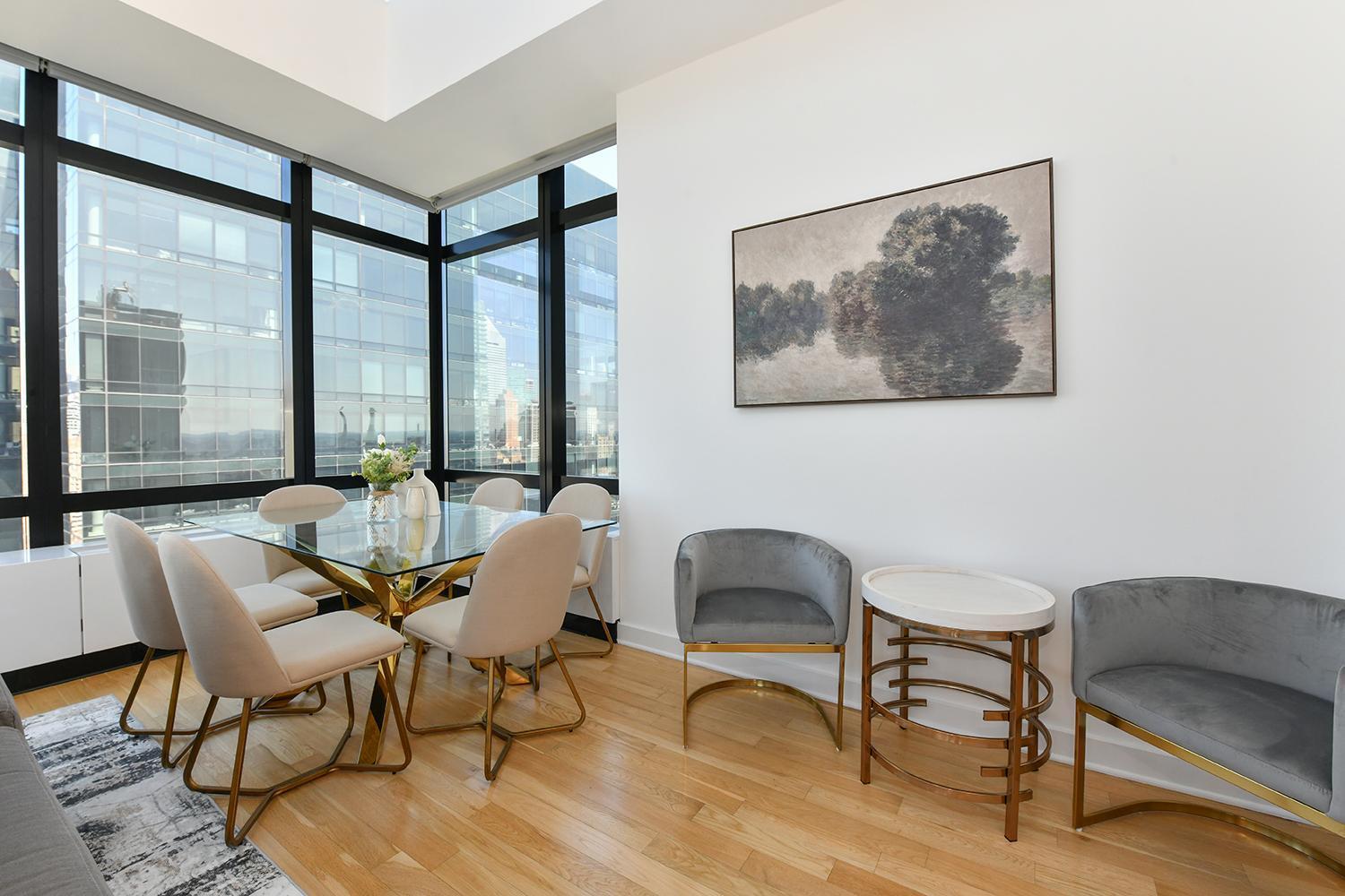 Opulent 2br Duplex - Iconic Midtown Views Pangsapuri New York