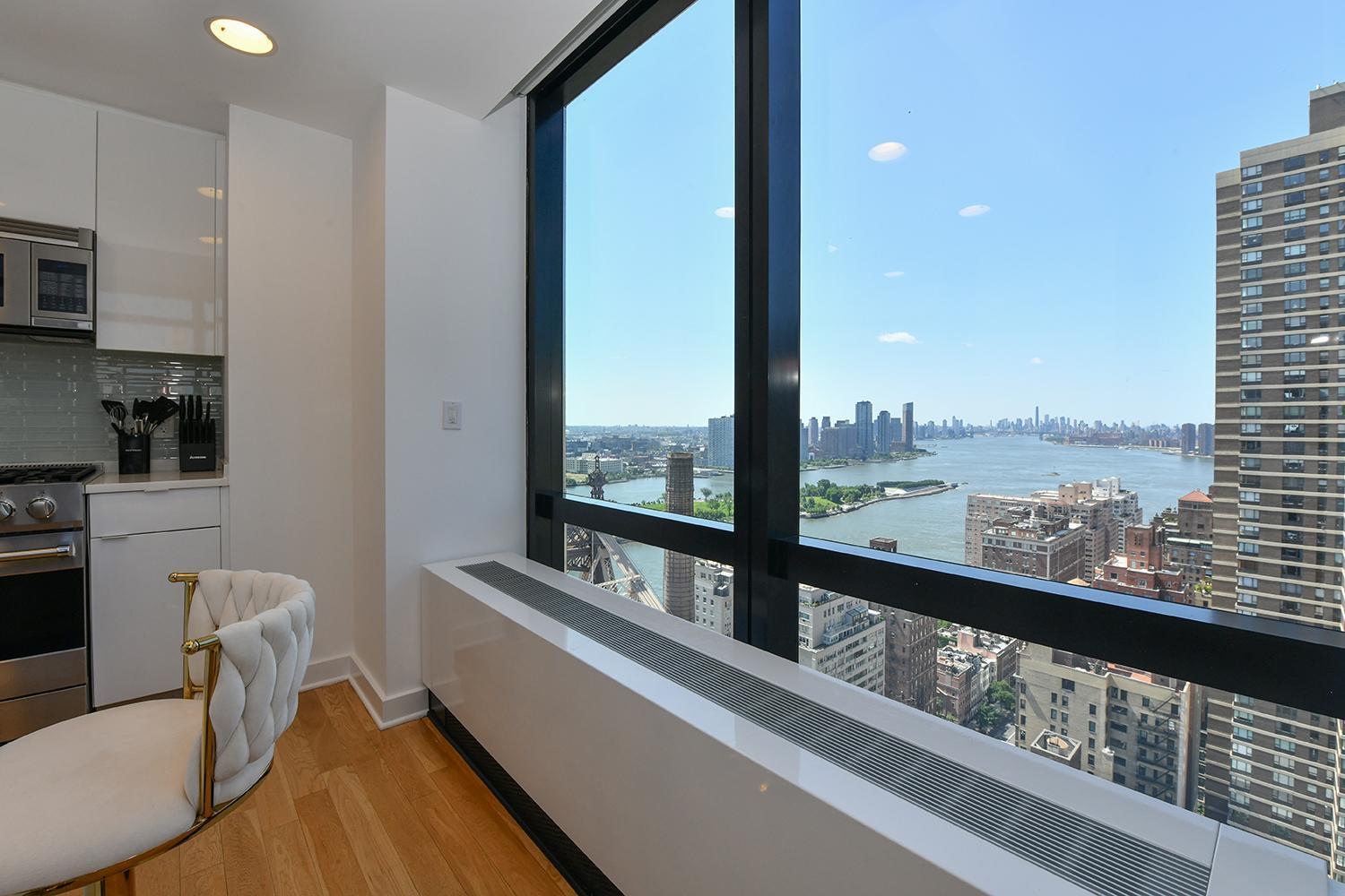 Opulent 2br Duplex - Iconic Midtown Views Pangsapuri *