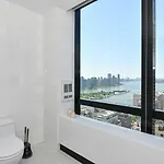 Opulent 2Br Duplex - Iconic Midtown Views